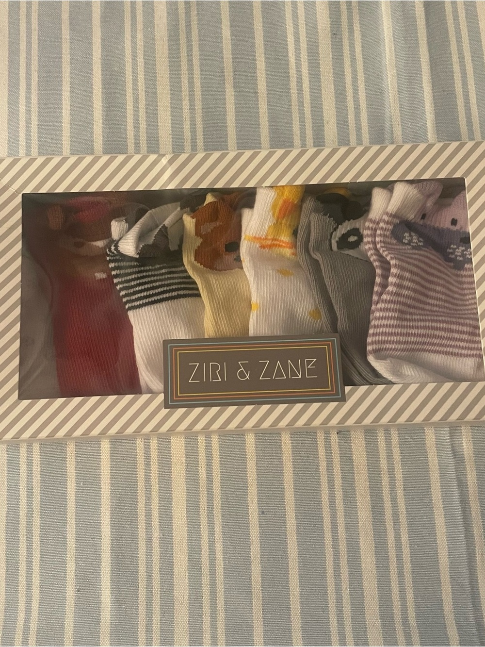 7 pair unisex baby socks gift set Ziri and Zane 0-3 months